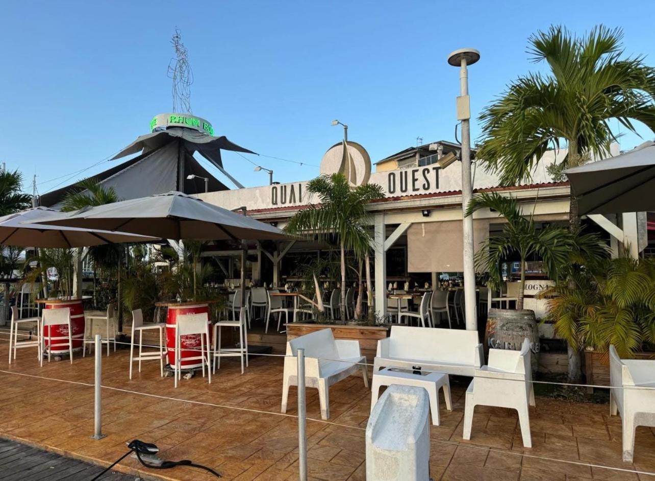 Superbe Studio Avec Piscine, Au Coeur De La Marina! Village Soleil ! Proche Aeroport & Ferry Le Gosier  Exterior photo